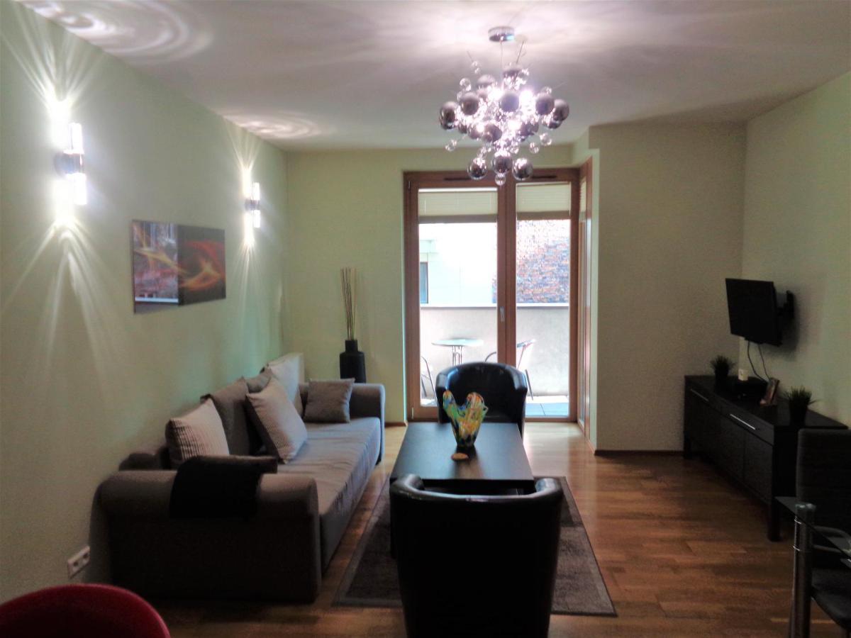 Angel Plaza Apartament *